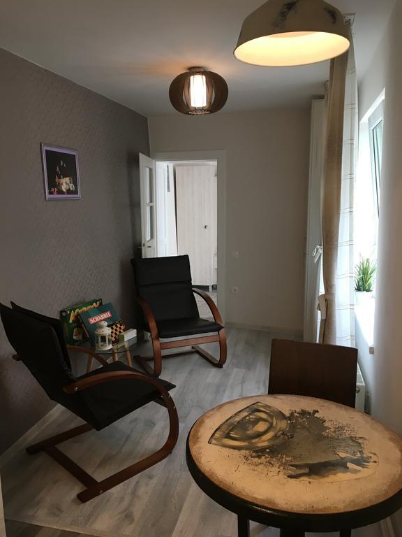 Brick Wall Apartment Sibiu Bagian luar foto